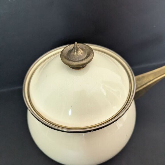 La cuisine Galistyne Sutton enamel cookware lidded stockpot cream gold - Picture 5 of 8